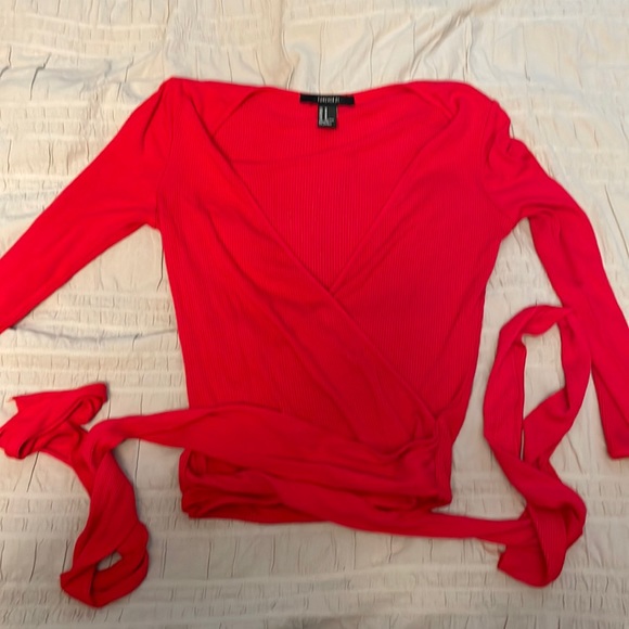 V-neck wrap top - Picture 1 of 4